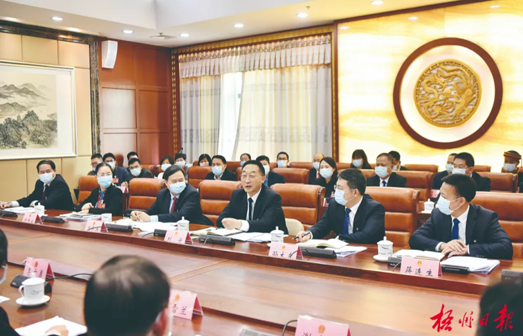 順流而下立潮頭，溯流而進爭上游！劉寧參加梧州市代表團審議